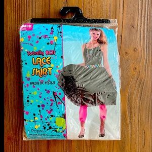 EUC Womens 80s Lace skirt